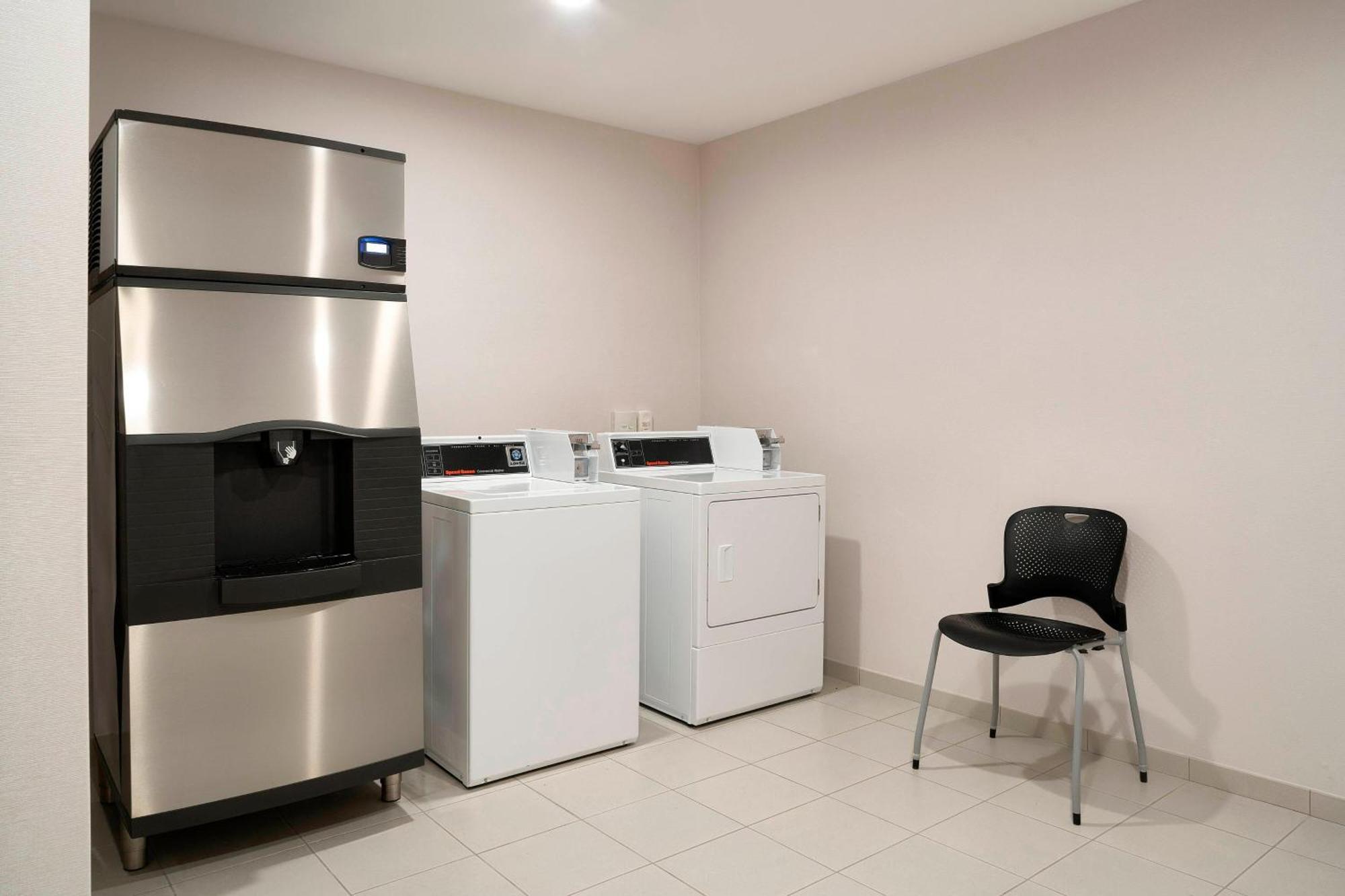 Fairfield Inn & Suites By Marriott Тихуана Экстерьер фото